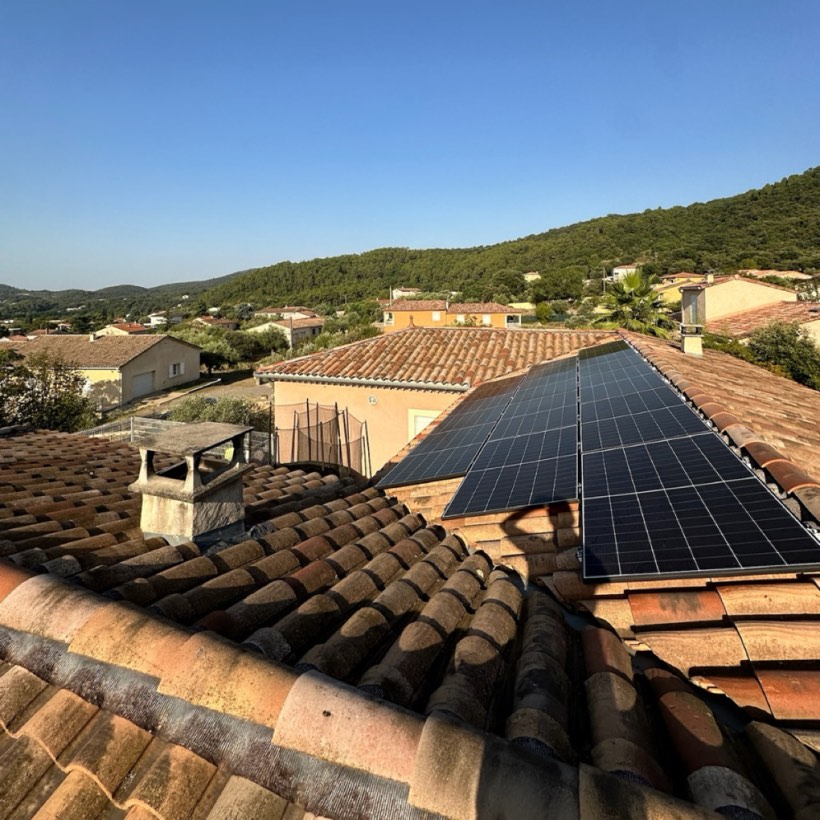 Panneaux photovoltaïques sur toiture